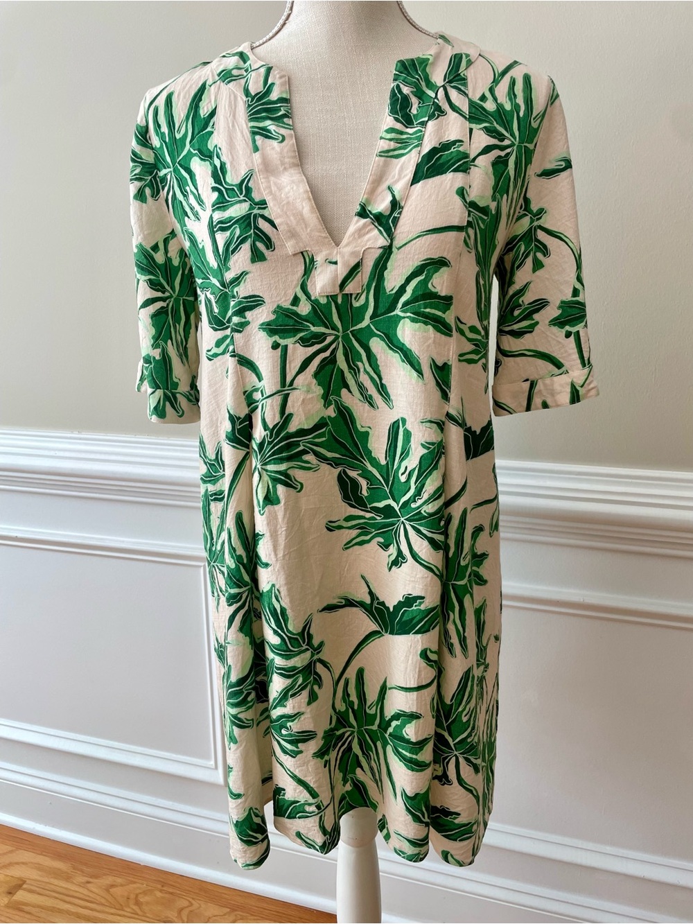 Emily McCarthy Linen Blend Botanical Palm Leaf V-neck Mini Shift Dress Sz Small